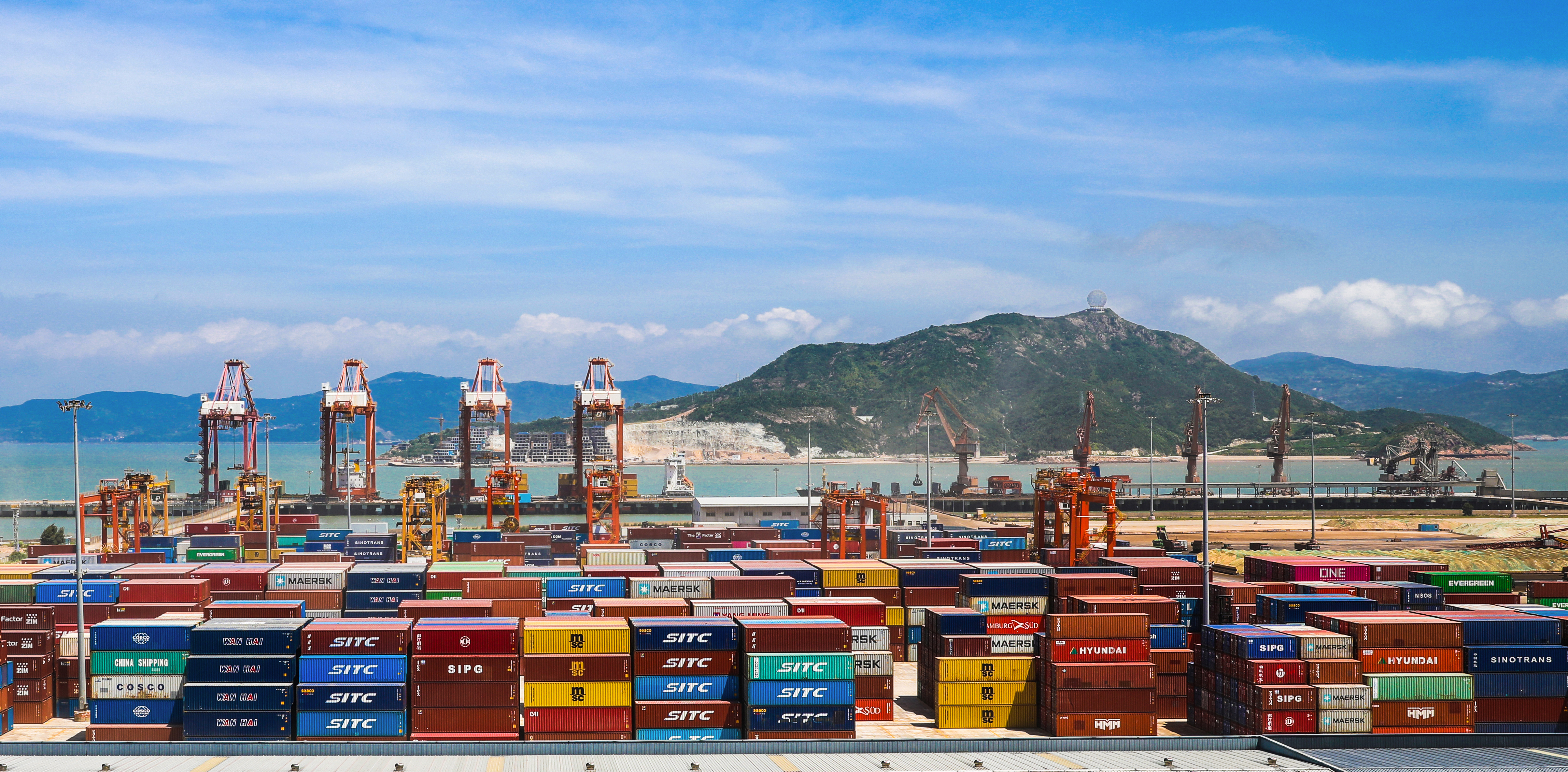 提前 40 天！温州港集团年货物吞吐量超去年总量