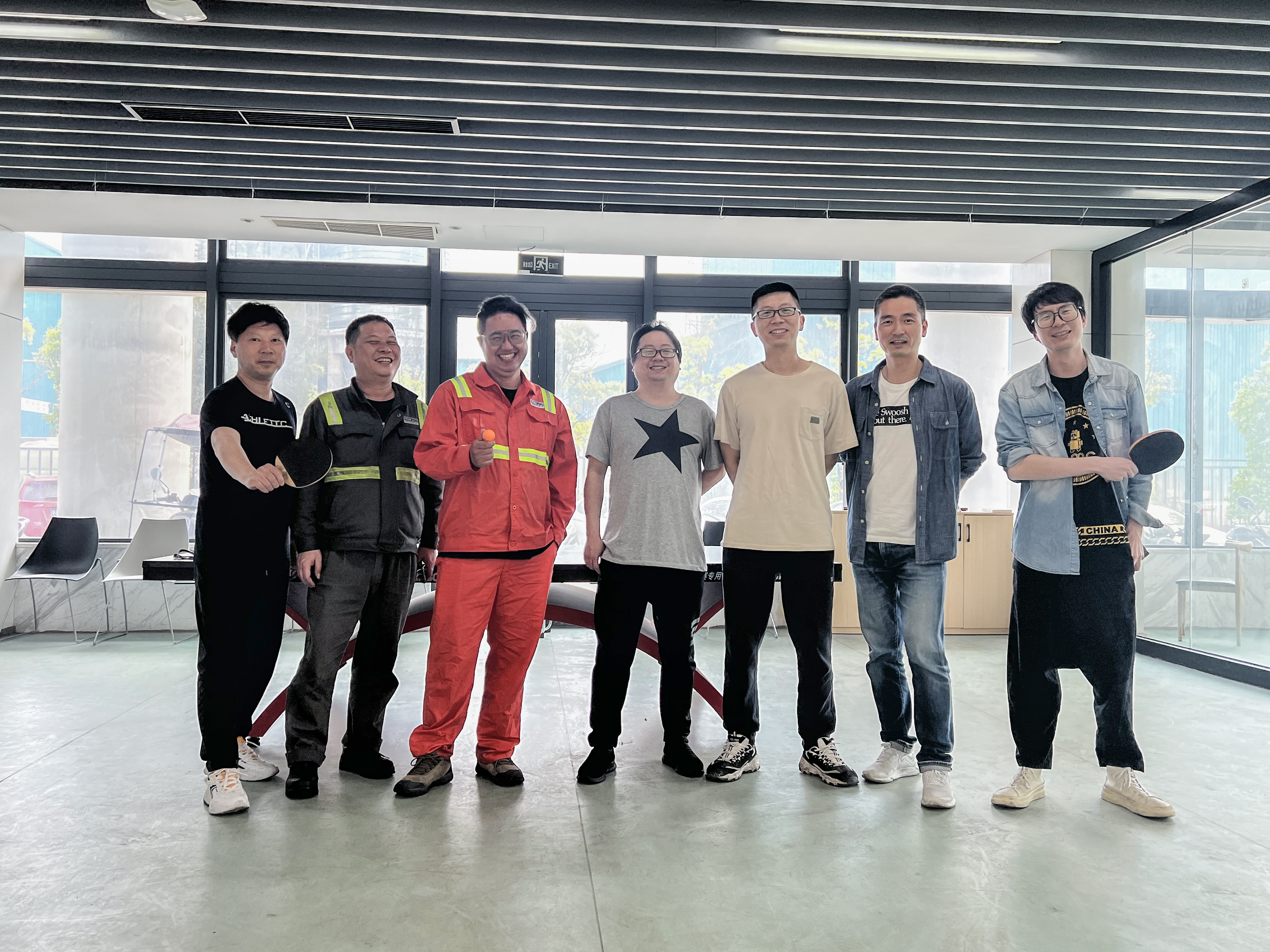 乐清湾公司举办“爱乒才会赢”职工乒乓球竞赛