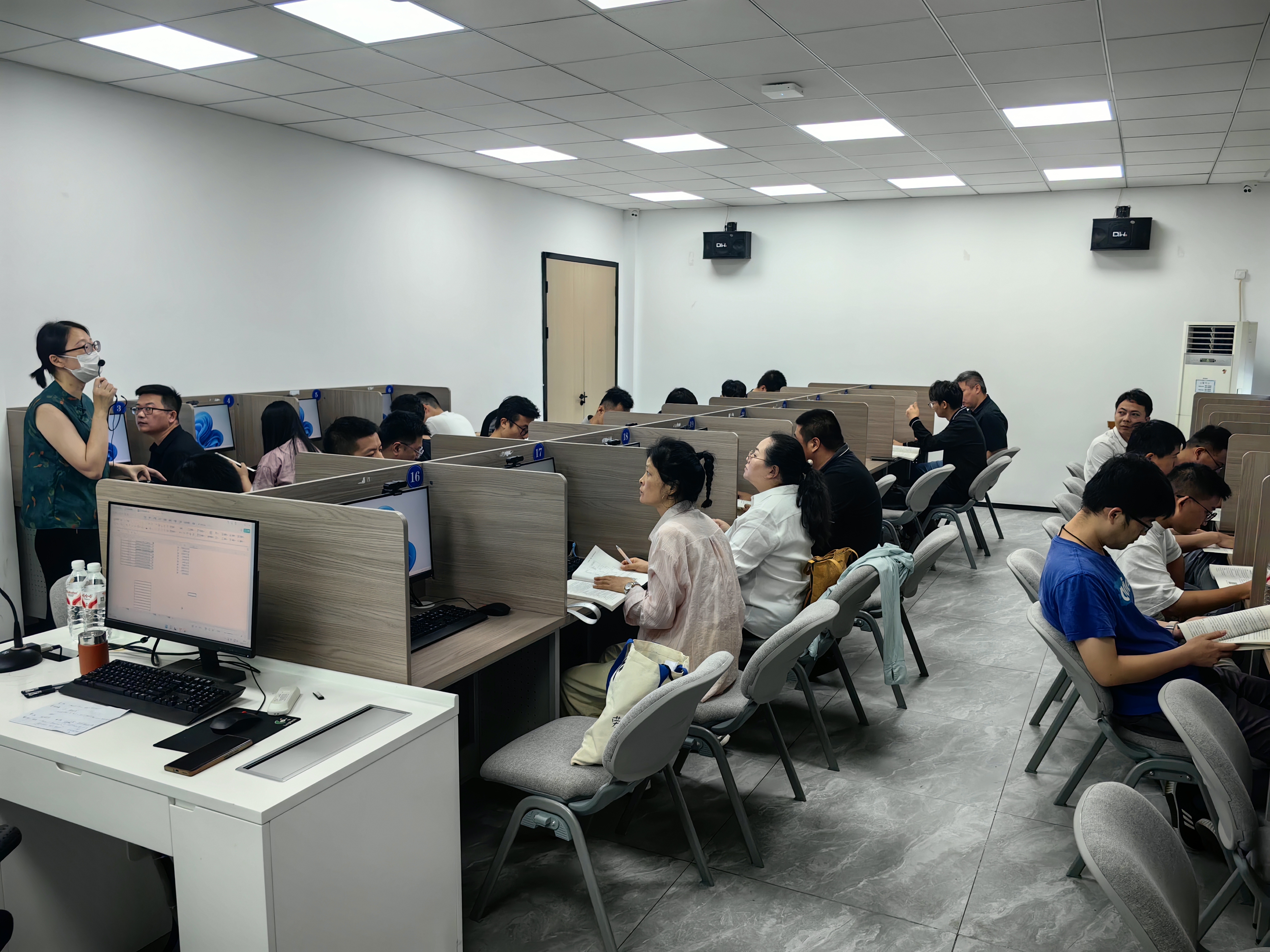 外理公司选派骨干参训赋能物流人才队伍建设