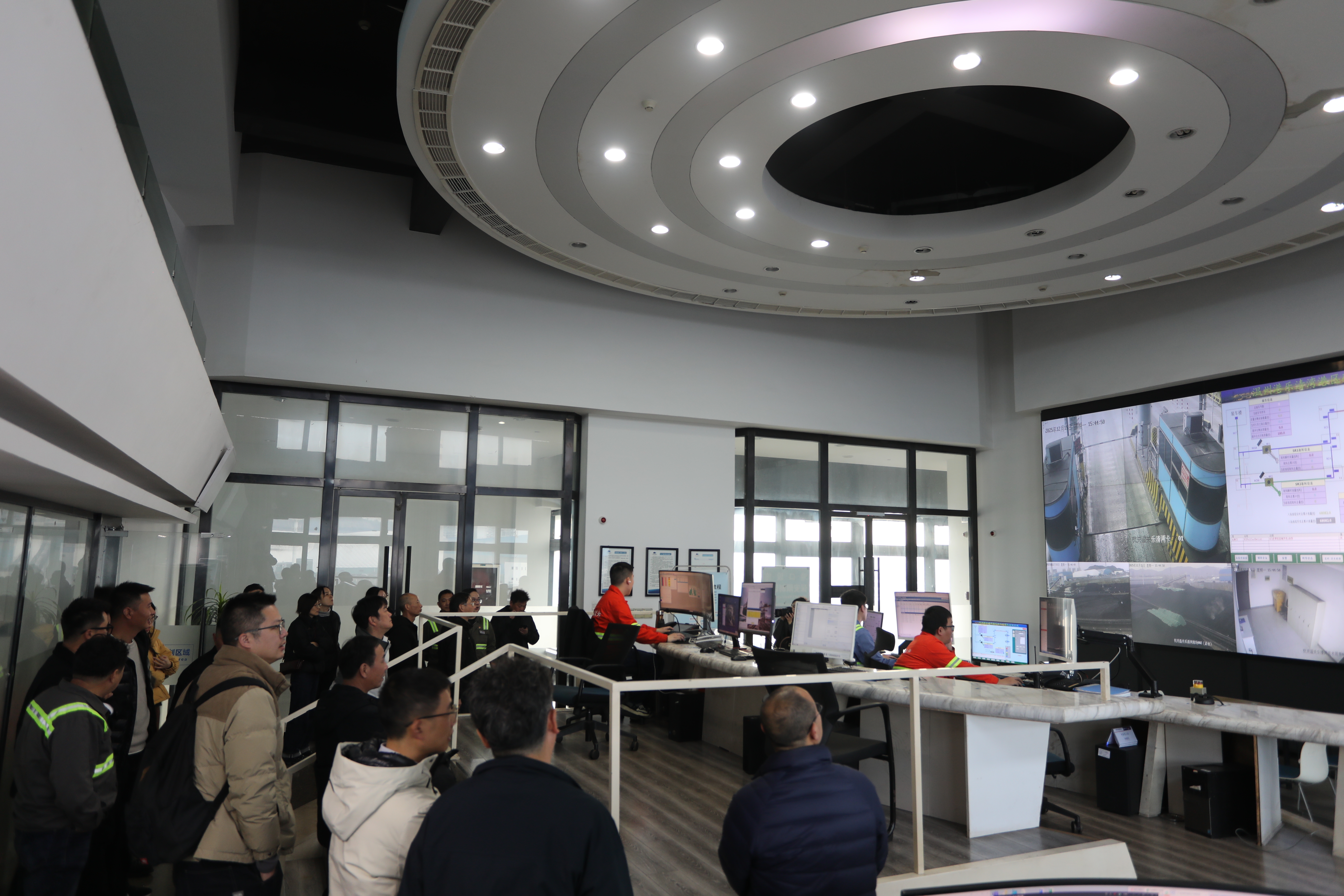 矿石公司来访乐清湾公司开展班组交流活动