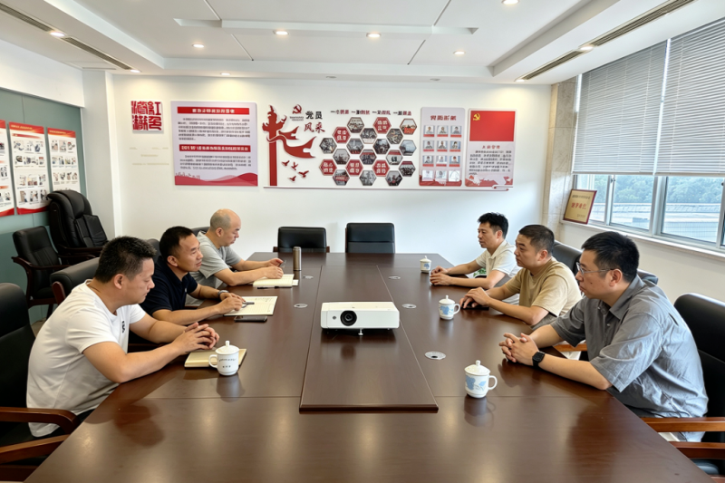 携手共建拖轮协同体系 港服公司与鼎安公司签署合作框架协议